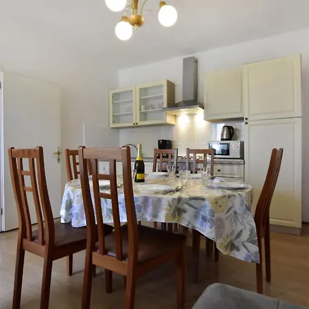 Appartement Familiar And Equipped Flat For A Cozy Umag